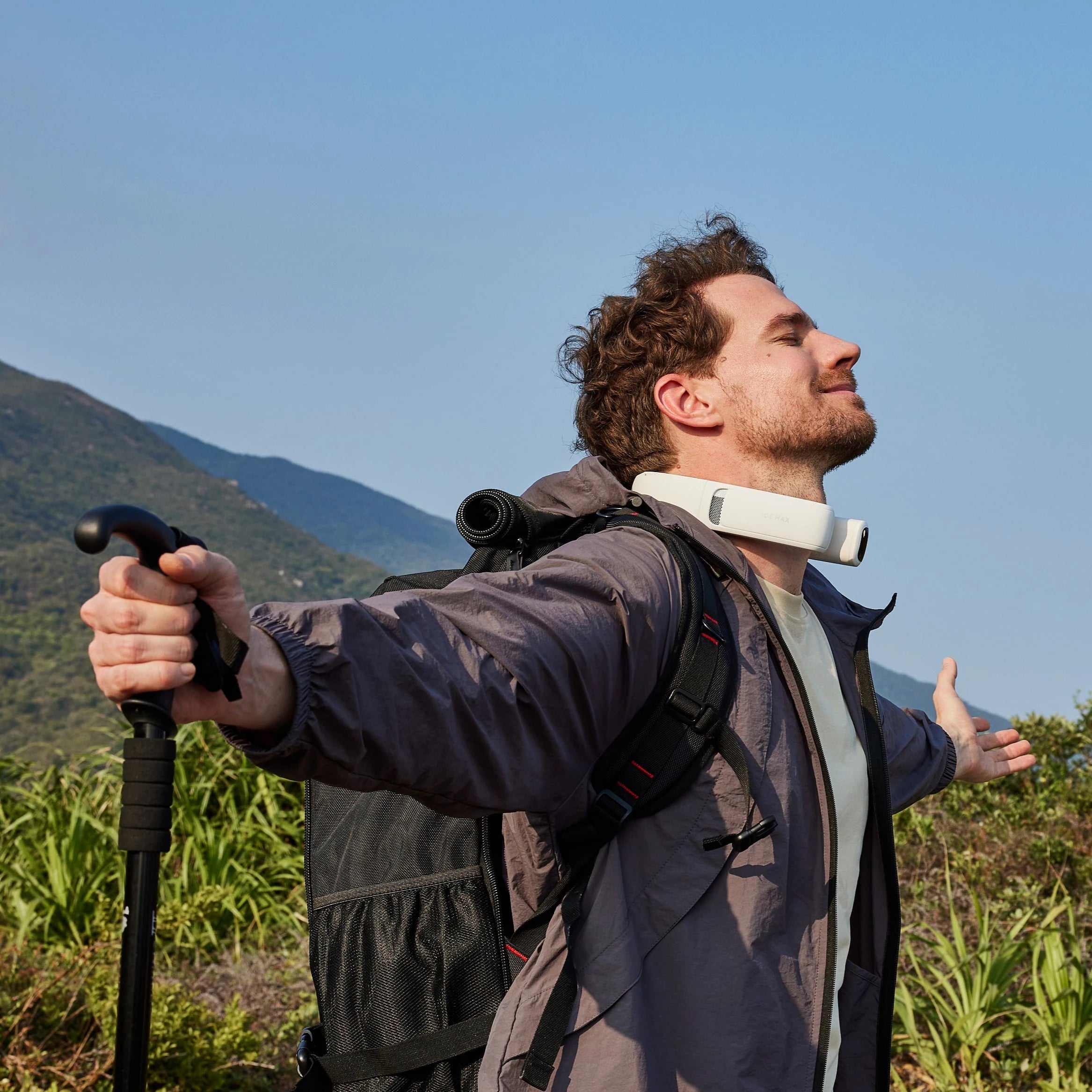 AICE Lite Neck Air Conditioner cooling user during hiking